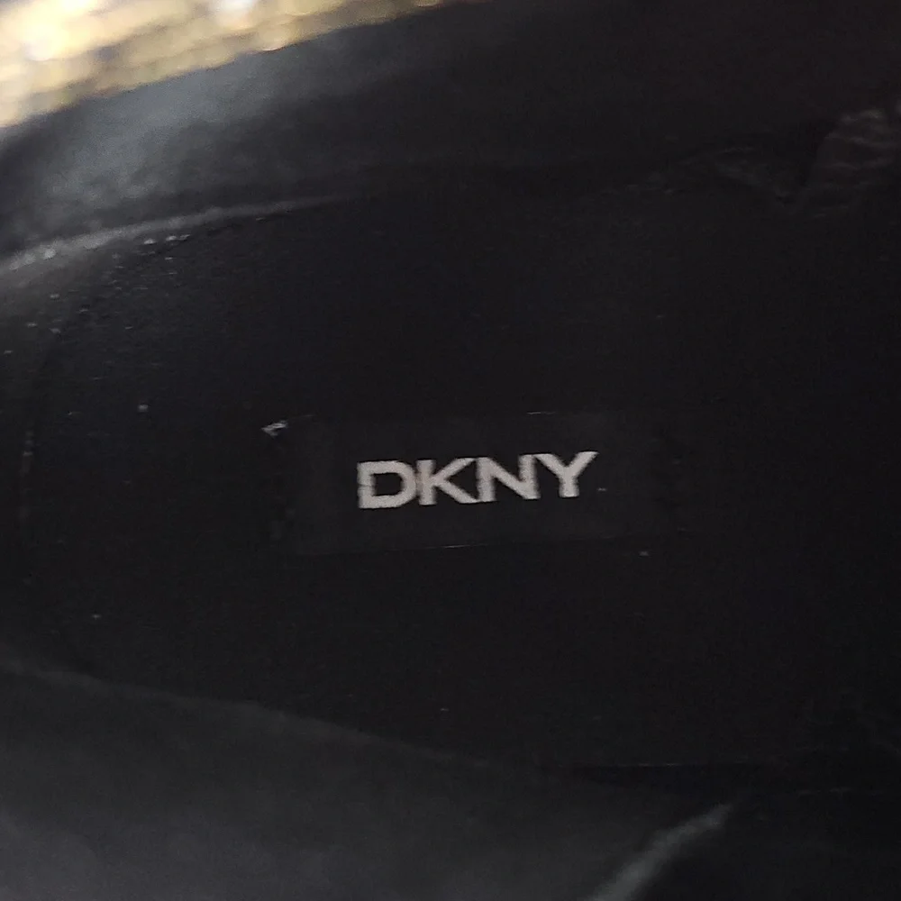 NIB DKNY Peri Black Platform High Top Sneaker Booties 7 Lace Up Edgy Streetwear